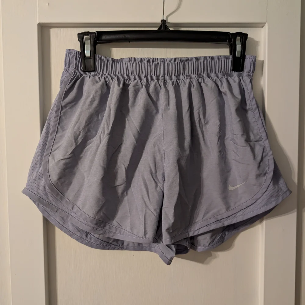 Nike Women's Light Purple Running Shorts - Picture 1 of 1